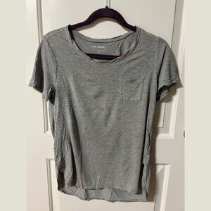 Joe Fresh boyfriend gray t-shirt with breast pocket (size small)
